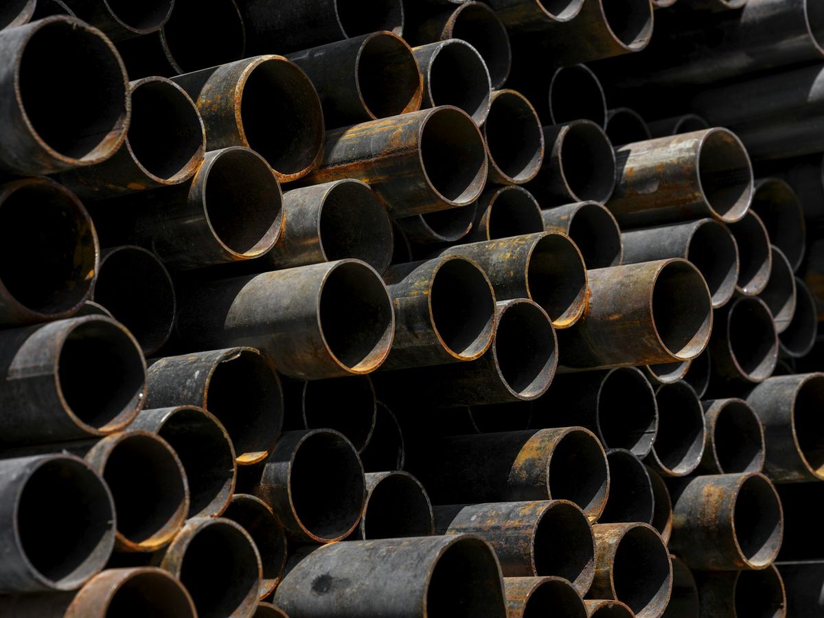 Seamless steel pipe, industrial materials sourcing